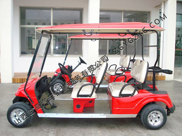 四座電動高爾夫球車